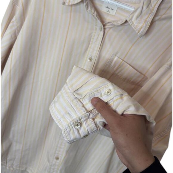 Aritzia Wilfred Free pinstriped relaxed button up shirt women's size M - Picture 6 of 9